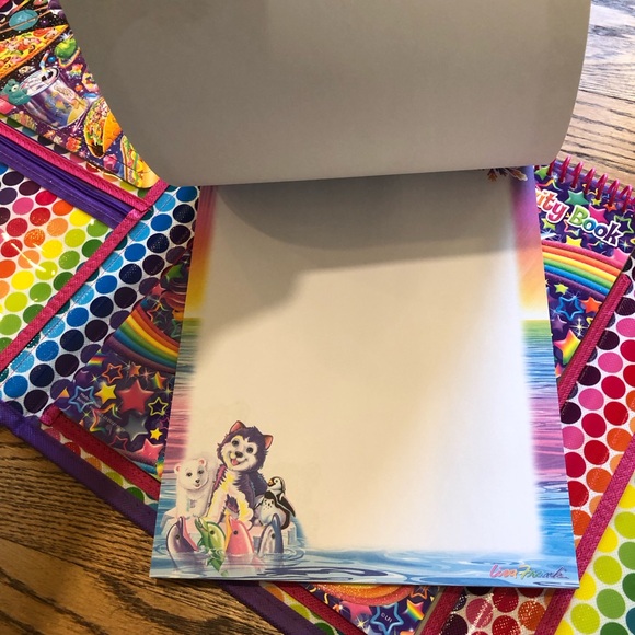 Lisa Frank Tikanni Tri-fold Portfolio Activity Folder - Picture 13 of 16